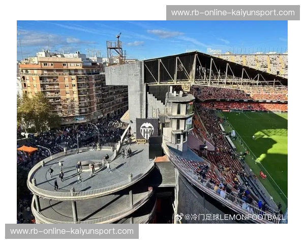 蝙蝠军团的荣耀与“黄瓜人”的坚韧：瓦伦西亚vs莱加内斯，梅斯塔利亚的终极博弈